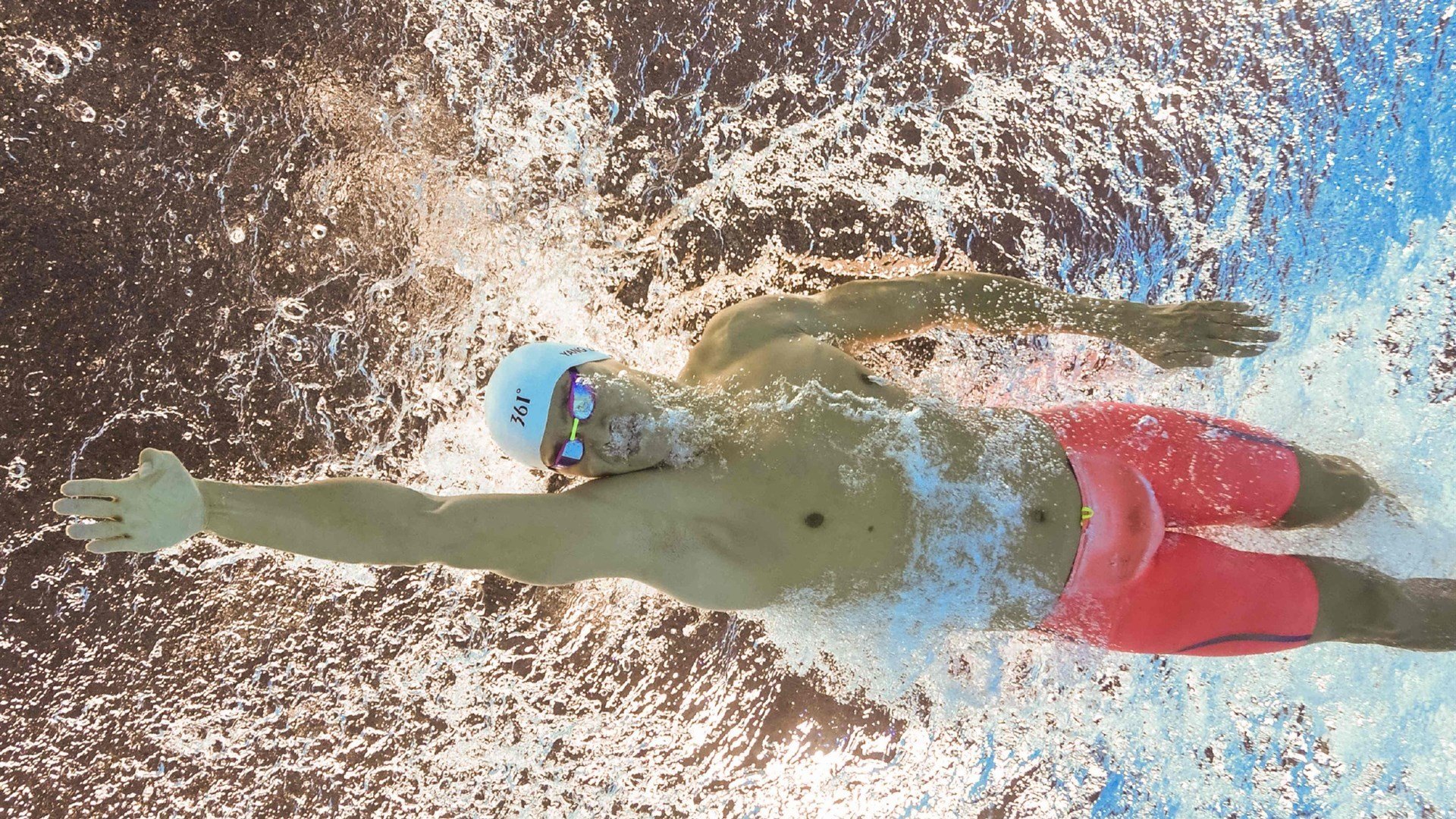 南美狂想曲与巴斯克铁壁，维尼修斯在乌拉圭与毕尔巴鄂的对抗中持续制造杀伤